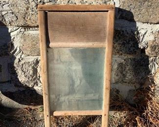 Antique Glass Washing Board
$10

Antique Primitive Glass Washing Board For Farmhouse Country Decor or Clothes! 

Approx 18” x 8” x 1.5”