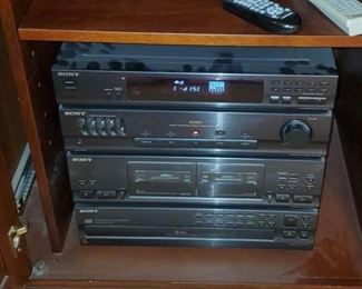 Sony component stereo with speakers