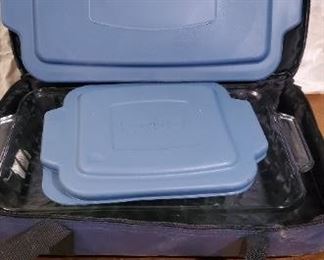 Anchor lidded casserole dishes with carrying case