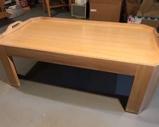 VINTAGE BUTLER TRY STYLE COFFEE TABLE $110
