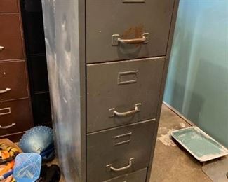 Metal letter size 4-drawer file cabinet 15-1/2 x 25-1/2 inches (great for garage storage)