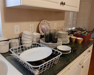 Kitchen ware  corningware