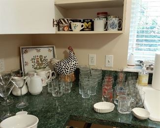 Mugs, glassware, corningware, rooster