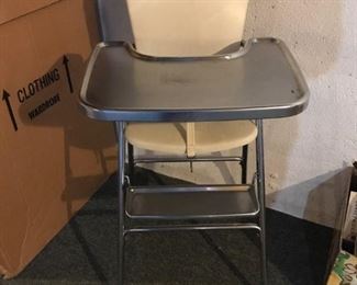 Vintage vinyl steel chrome highchair 