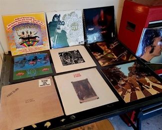 Nice selection of vintage jazz and rock LP albums