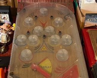 Vintage Tabletop Pinball Machine