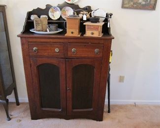 antique cabinet/pie safe/jelly cab