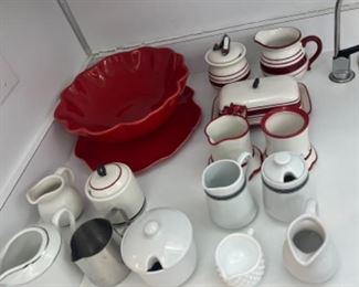 Creamer and sugar bowl sets