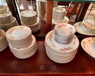 China set- perfect for Thanksgiving!