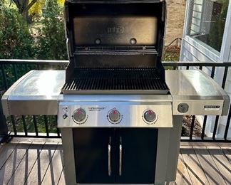 Weber Genesis II CSE - 315 (Special Edition) Natural Gas Grill with Cover.