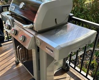 Weber Genesis II CSE - 315 (Special Edition) Natural Gas Grill with Cover.
