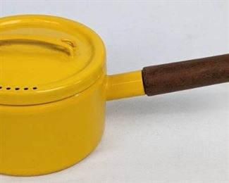 Finel Enamelware Sauce Pan / Pot with Lid and Teak Handle
