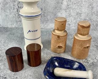 Unique Vintage Salt & Pepper Shakers/Grinders
