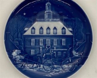 Vintage Bing and Grondahl "Christmas Eve" 1986 Small Plate - Hand Painted and Made in Denmark
