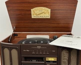 Nostalgia TEAC Compact Hi-Fi Stereo System- Model GF 330
