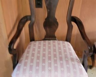 Drexel, dining room chairs, six chairs, 2 arm chairs & 4 side chairs