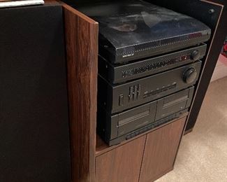 Magnavox stereo components