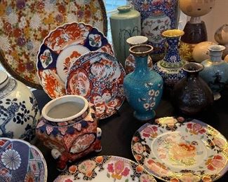 Imari chargers, bowls, & plates