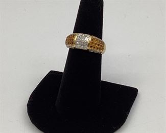 18k Gold, Yellow Sapphire, & Diamond Ring