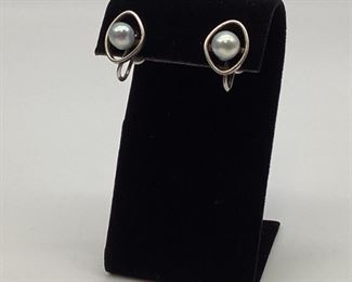 .950 Sterling Silver Art Deco Blue Gray Pearl Earrings
