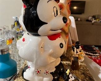 Rare McCoy pottery double sided Disney, Mickey and Minnie cookie jar $80