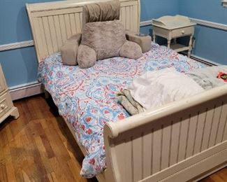 Bed Full Size EA GRB