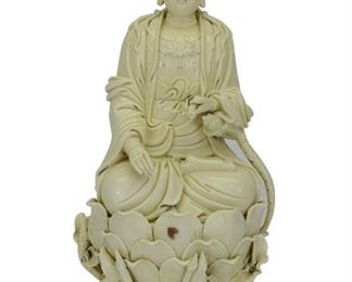88- CHINESE DEHUA PORCELAIN HE CHAOZONG QUANYIN
