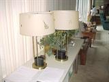 cool 50's pair of lamps