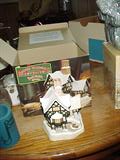 one of 65 David Winter ORIGINAL Cottages, including all literature and boxes!
These are the first, and made in England