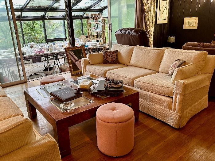 Doerr Estate Sale by Someone's Treasures... starts on 11/10/2022