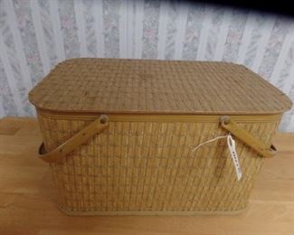MCM Redmon Picnic basket