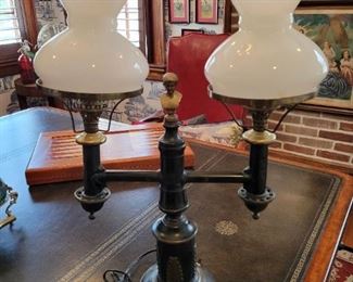 Antique Napoleon double desk lamp 