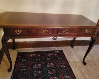 Drexel entry/sofa  table