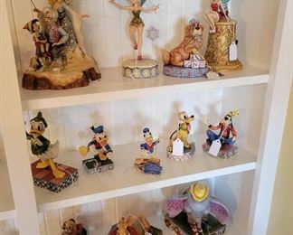 Jim Shore Disney collection Pinnochio, Tinker Bell, Donald Duck, Pluto, Goofy, Lady, Lion King, Dumbo