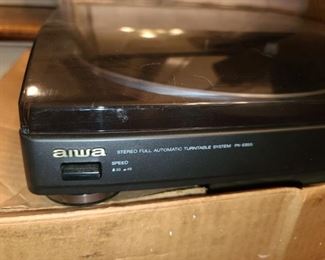 Aiwa Stereo Full Automatic Turntable System PX-E855