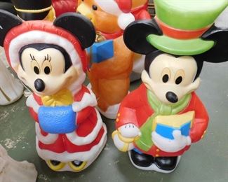Mickey and Minnie Mouse Blow Mold Set