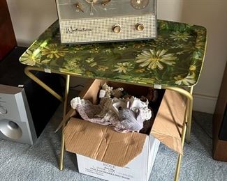 Midcentury clock radio