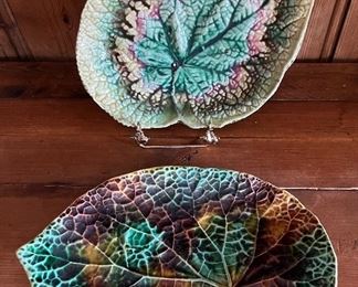 Serpentina Majolica Begonia Leaf