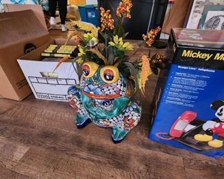 ceramic, metal & wood animal collectibles, lots signed