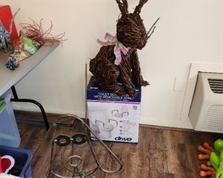 ceramic, metal & wood animal collectibles, lots signed