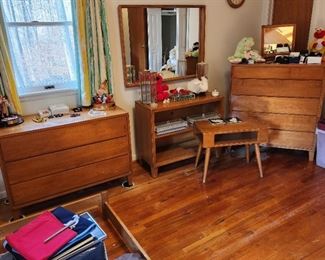 mid century modern bedroom set by Conant Ball Furniture Makers, Modernmates by Leslie Diamond