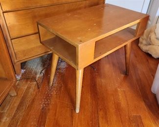 mid century modern bedroom set by Conant Ball Furniture Makers, Modernmates by Leslie Diamond