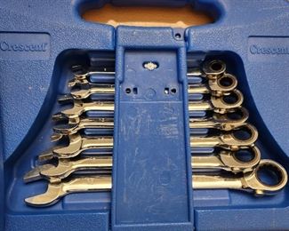 pair of these ratchet box wrench sets