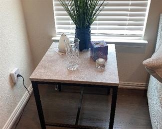 Matching end tables and coffee table set