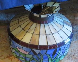 Tiffany style light fixture