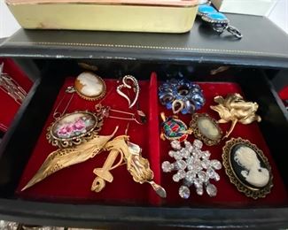 Vintage Jewelry