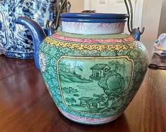 Antique Chinese Famille Verte teapot
