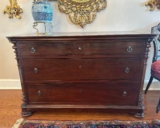 E W Hutchings New York, rosewood chest