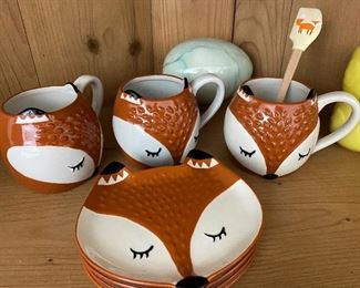 Sur La Table Fox Plates /Mugs