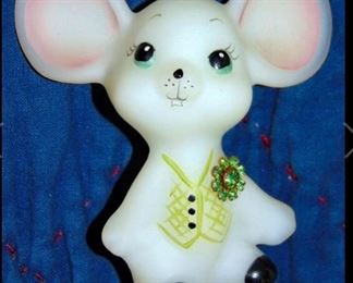 Fenton Art Glass Mouse
Signed by Artist
Hand Painted